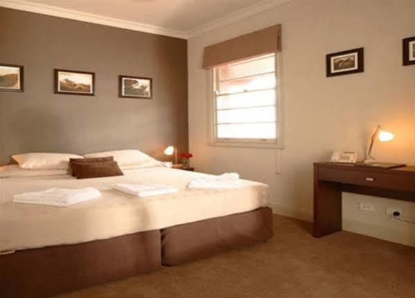 Royal Hotel غمبيا المظهر الخارجي الصورة